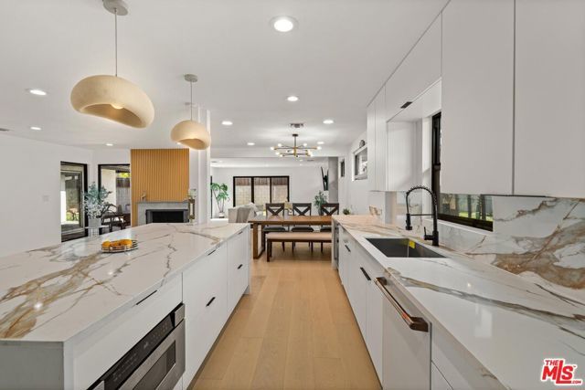 5253 Buffalo Avenue, Sherman Oaks, CA 91401