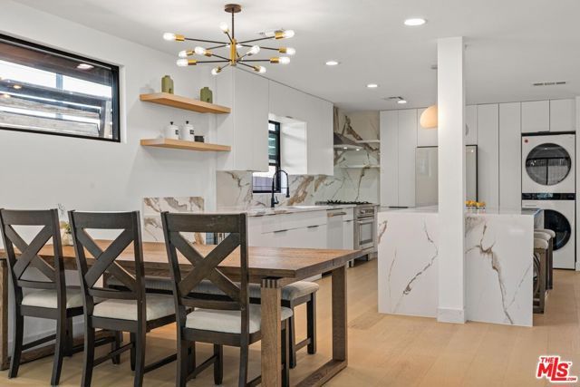5253 Buffalo Avenue, Sherman Oaks, CA 91401