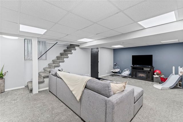 920 SW 14th Street Terrace, Blue Springs, MO 64015