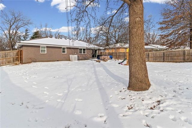 920 SW 14th Street Terrace, Blue Springs, MO 64015