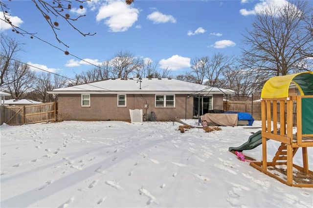 920 SW 14th Street Terrace, Blue Springs, MO 64015