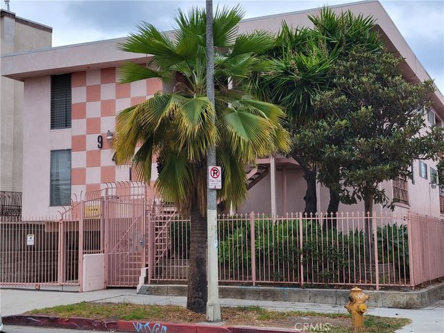 941 S Gramercy Place, Los Angeles, CA 90019