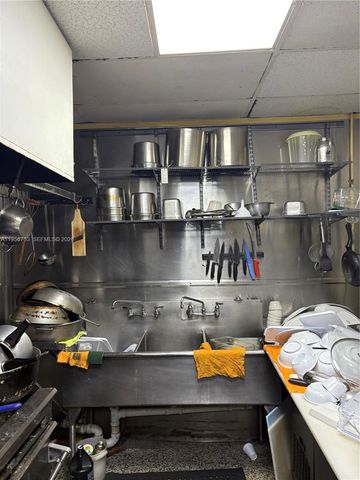 8401 NW South River Dr, Medley, FL 33166