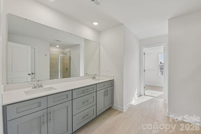 2111 Sunflower Circle, Newton, NC 28658