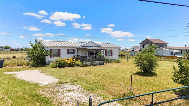 3321 Cobbler Lane, Joshua, TX 76058