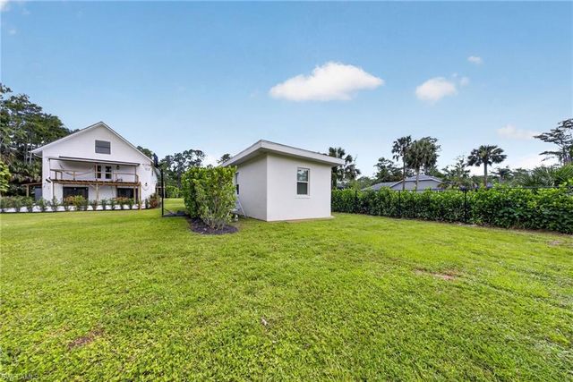 5191 Coral Wood DR, Naples, FL 34119