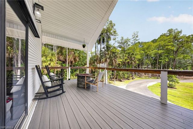 5191 Coral Wood DR, Naples, FL 34119