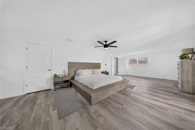5191 Coral Wood DR, Naples, FL 34119