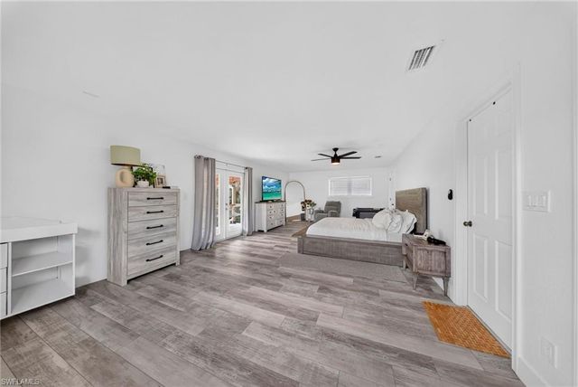 5191 Coral Wood DR, Naples, FL 34119