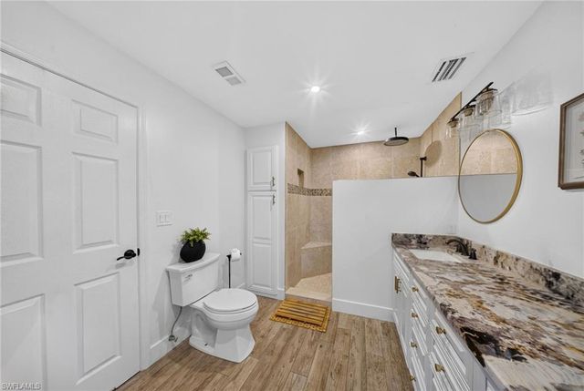 5191 Coral Wood DR, Naples, FL 34119