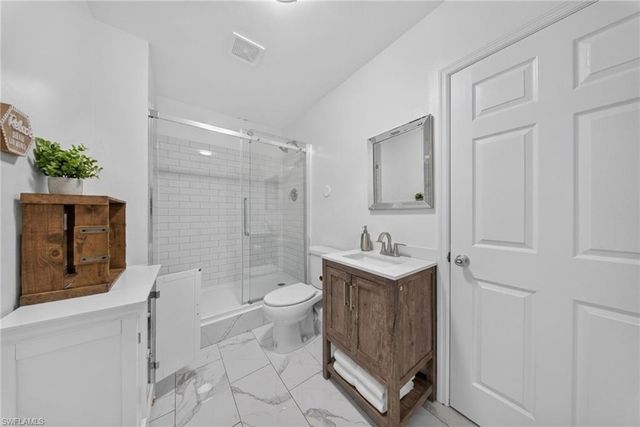 5191 Coral Wood DR, Naples, FL 34119