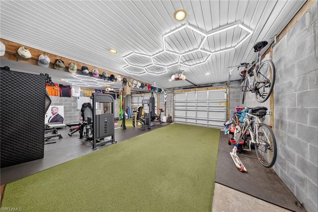 5191 Coral Wood DR, Naples, FL 34119