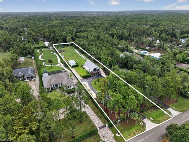 5191 Coral Wood DR, Naples, FL 34119