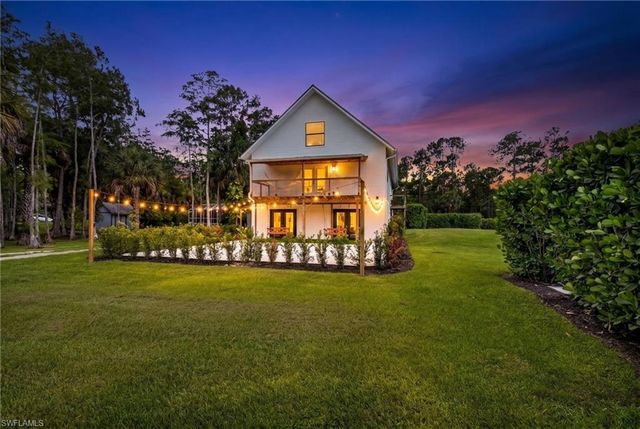 5191 Coral Wood DR, Naples, FL 34119