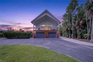 5191 Coral Wood DR, Naples, FL 34119