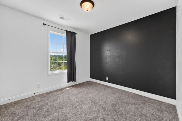 832 Crestone Ln, Clarksville, TN 37042