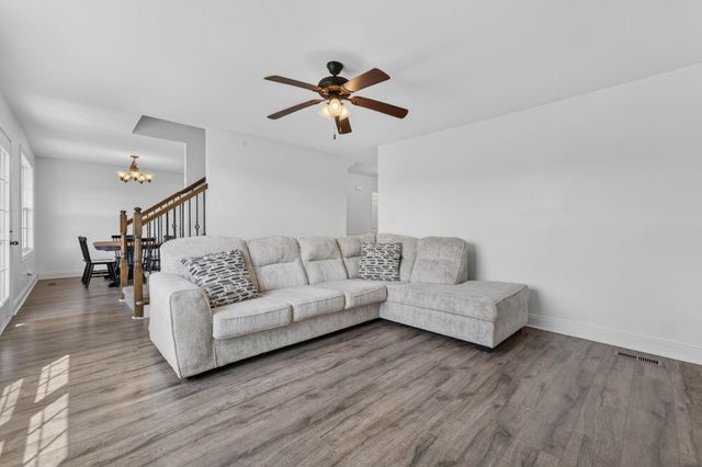 832 Crestone Ln, Clarksville, TN 37042
