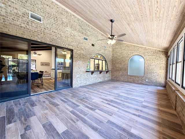 500 S Washington Street, Pilot Point, TX 76258