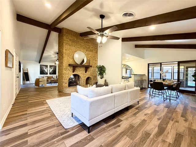 500 S Washington Street, Pilot Point, TX 76258