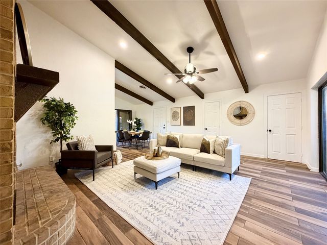 500 S Washington Street, Pilot Point, TX 76258