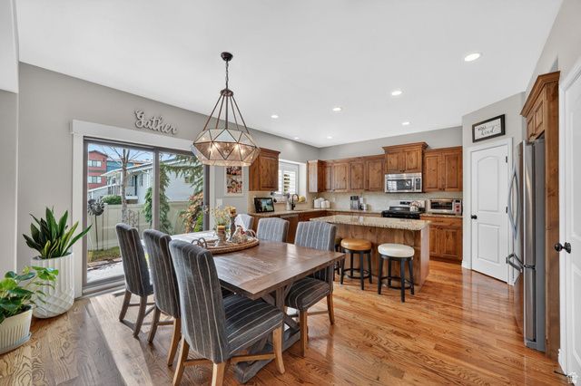 7253 S VIANSA CT, Midvale, UT 84047