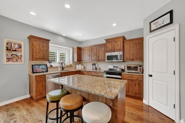 7253 S VIANSA CT, Midvale, UT 84047