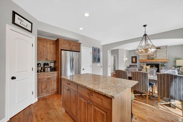 7253 S VIANSA CT, Midvale, UT 84047