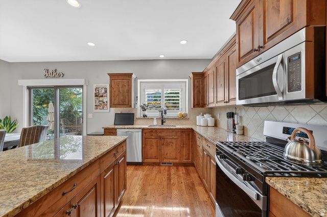 7253 S VIANSA CT, Midvale, UT 84047