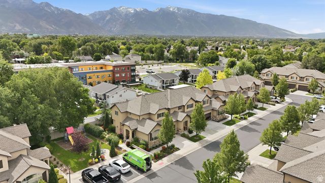 7253 S VIANSA CT, Midvale, UT 84047