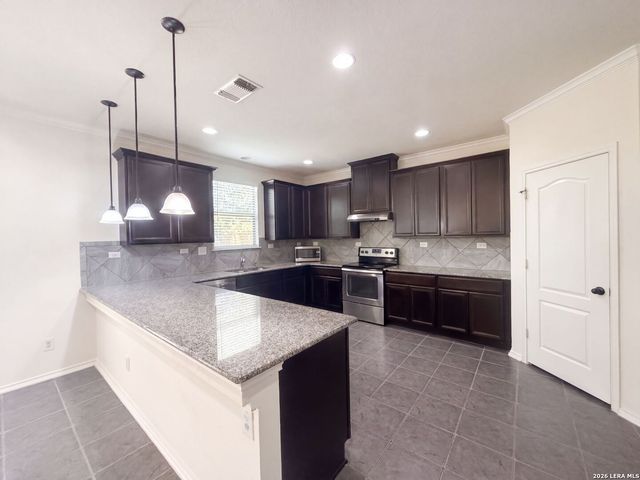 331 JOSHUA HL, New Braunfels, TX 78130