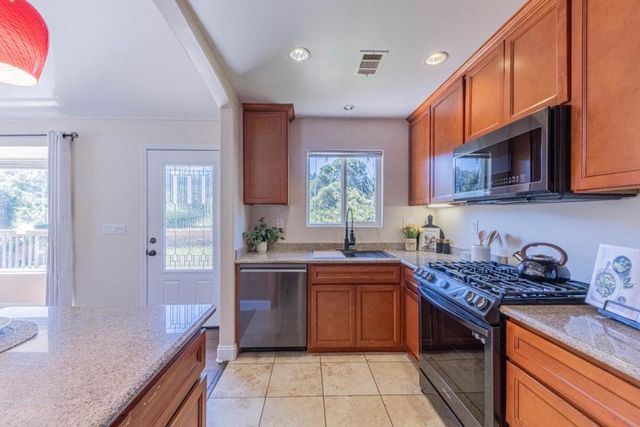 9585 Prunedale South Road, Salinas, CA 93907