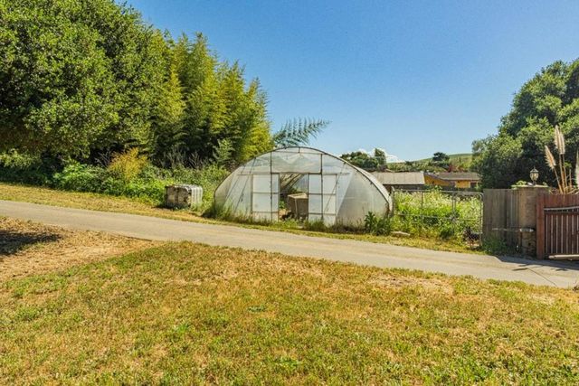9585 Prunedale South Road, Salinas, CA 93907