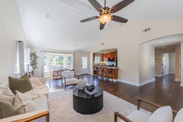 9585 Prunedale South Road, Salinas, CA 93907