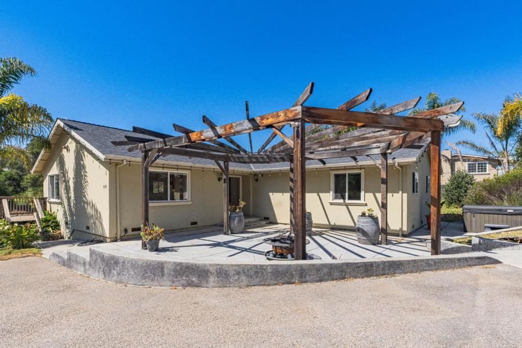 9585 Prunedale South Road, Salinas, CA 93907