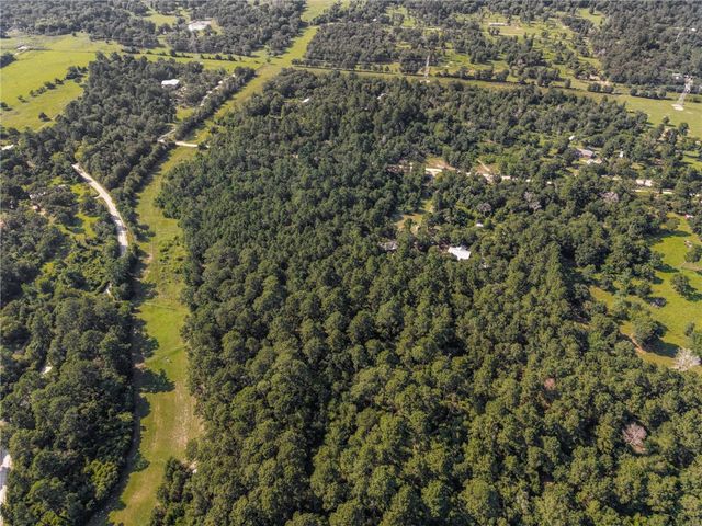 1885 Double Price Lane, Bedias, TX 77831