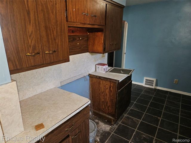 15675 Lappin Street, Detroit, MI 48205