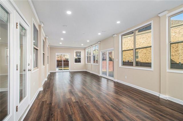 915 Elmsbrook Lane, Alpharetta, GA 30004