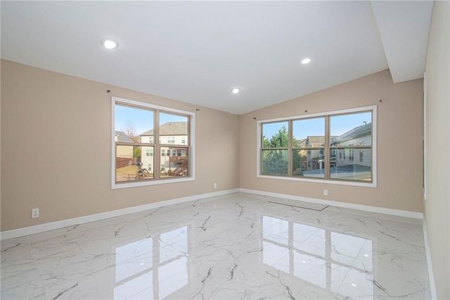 915 Elmsbrook Lane, Alpharetta, GA 30004