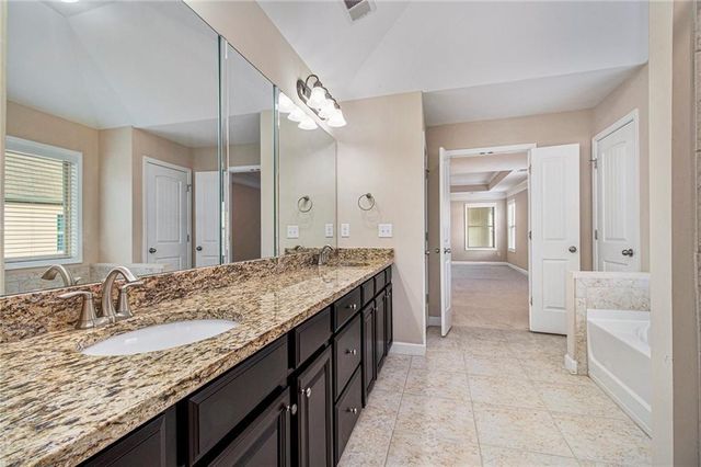 915 Elmsbrook Lane, Alpharetta, GA 30004