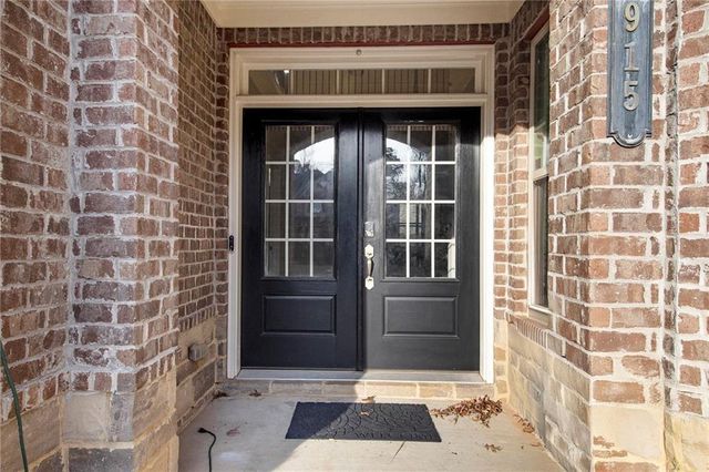 915 Elmsbrook Lane, Alpharetta, GA 30004