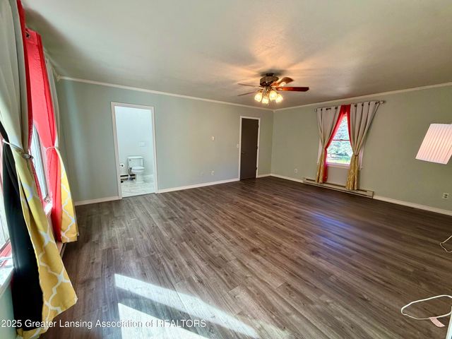 229 Williamsburg Road, Lansing, MI 48917