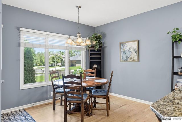 19502 Jones Street, Omaha, NE 68022