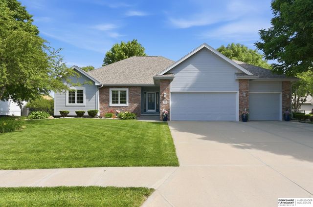 19502 Jones Street, Omaha, NE 68022
