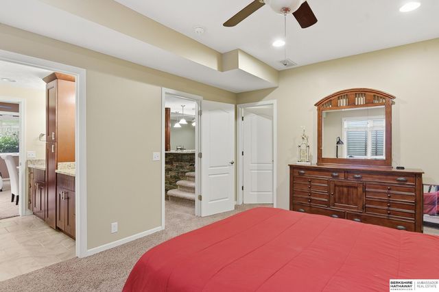 19502 Jones Street, Omaha, NE 68022
