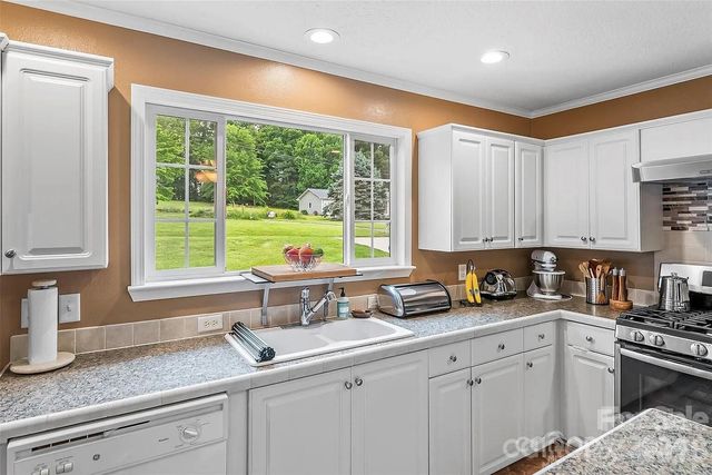 1162 Mountain Breeze Drive LOT 1, Morganton, NC 28655