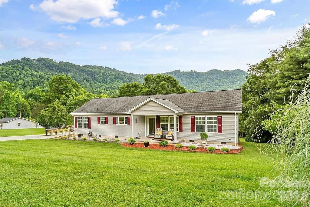 1162 Mountain Breeze Drive LOT 1, Morganton, NC 28655