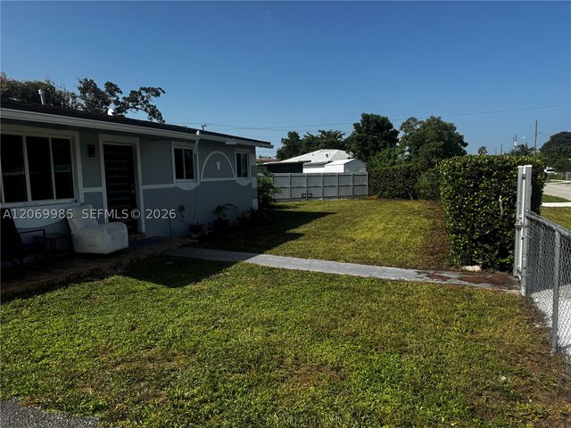 15200 Railroad Dr, Miami Gardens, FL 33054