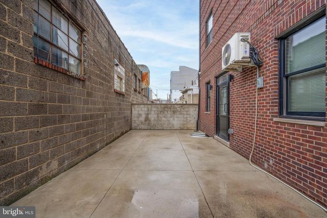 2323 E CABOT ST, Philadelphia, PA 19125