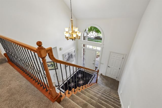 1125 Glen Oaks Drive, West Des Moines, IA 50266