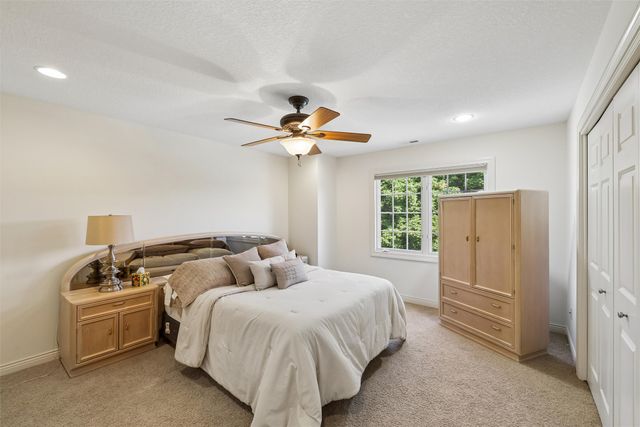 1125 Glen Oaks Drive, West Des Moines, IA 50266